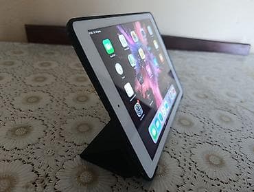 IPad Air 32 ГБ (модель MD789LL/A) Характеристики: - Диагональ 9.7" - — 2