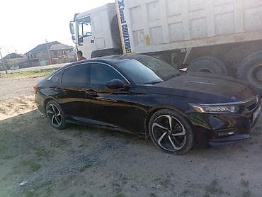 camry 55 xle: Honda Accord: 2019 г., 2 л, Автомат, Бензин, Седан — 3