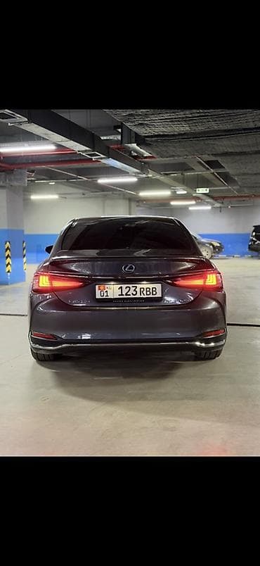 lada vesta: Lexus ES: 2021 г., 2.5 л, Гибрид, Седан — 4