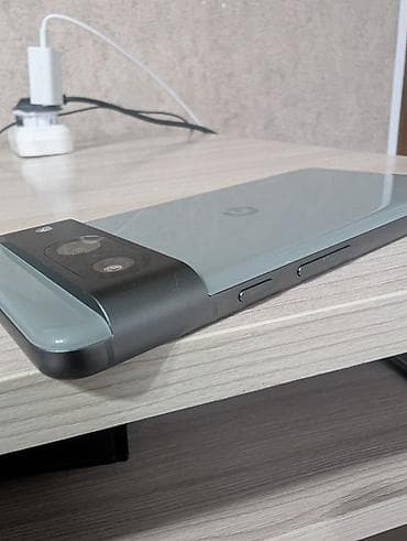 google pixel 4: Google Pixel 8, Б/у, 128 ГБ, цвет - Серый, 1 SIM, eSIM — 8