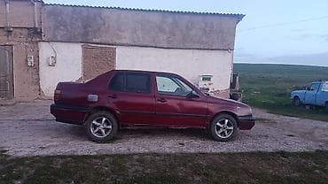 Volkswagen Vento: 1992 г., Седан — 3