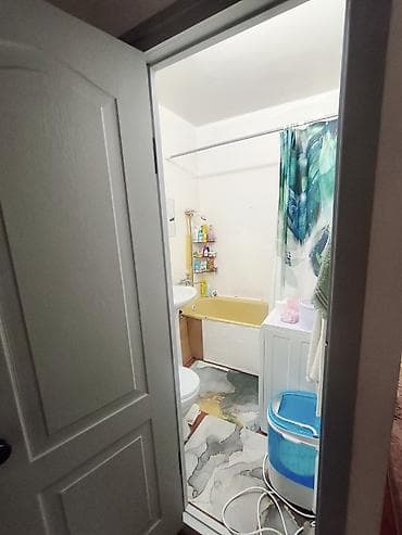 секционные квартиры: 1 комната, 35 м², 105 серия, Джал мкр (в т.ч. Верхний, Нижний, Средний) 105 серия, 9 этаж, Косметический ремонт — 9