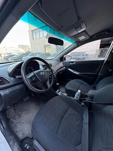 муравей маленький: Hyundai Accent: 2014 г., 1.4 л, Автомат, Бензин, Седан — 10