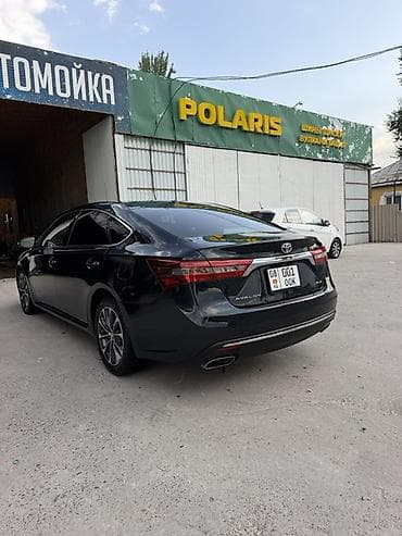 салон автомобиля: Toyota Avalon: 2017 г., 3.5 л, Автомат, Седан — 2