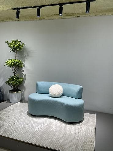 угловые диваны: Прямой диван — 4