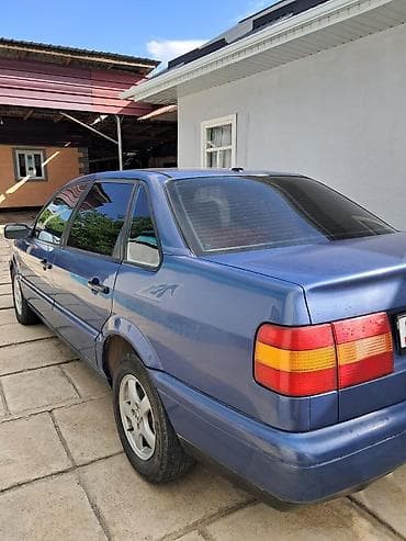 Унаа сатуу: Volkswagen Passat: 1994 г., 1.8 л, Кол менен иштөөчү, Бензин, Седан — 7