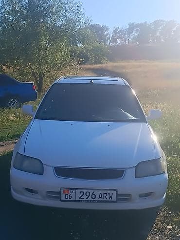 Унаа: Honda Civic: 1996 г., 1.6 л, Кол менен иштөөчү, Бензин, Седан — 2