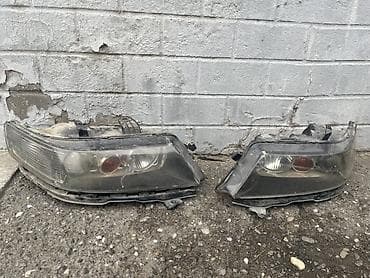 Комплект передних фар Honda