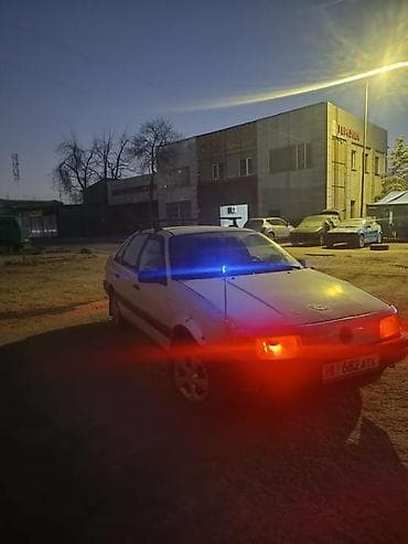 transporter multivan: Volkswagen Passat: 1991 г., Седан — 6