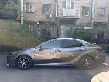 Транспорт: Toyota Camry: 2019 г., 2.5 л, Автомат, Бензин, Седан — 4