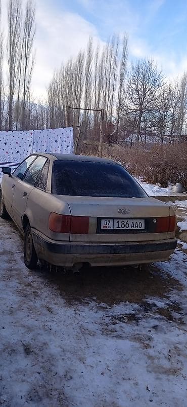 hyundai venue: Audi 80: 1992 г., 0.2 л, Механика, Бензин, Седан — 1