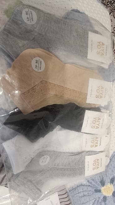 Личные вещи: Набор одежды и аксессуаров: футболки 800сом носочки 80сом с доставкой — 2