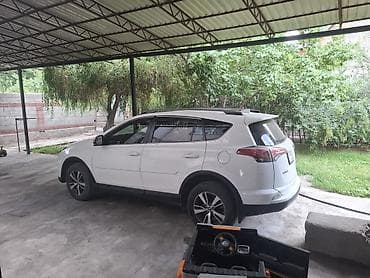 range over: Toyota RAV4: 2017 г., 2.4 л, Автомат, Бензин, Кроссовер — 2