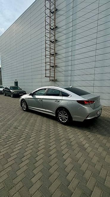camry 2020: Hyundai Sonata: 2021 г., 2 л, Автомат, Газ, Седан — 7