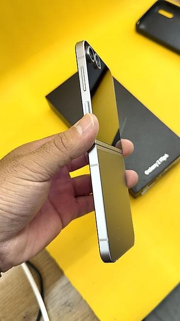 samsung z flip 4 цена в бишкеке бу: Samsung Galaxy Z Flip6, Б/у, 256 ГБ, 2 SIM — 6