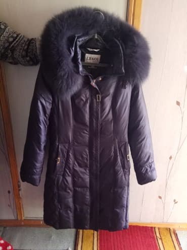 куртка ош: Куртка удлиненная б/у в хорошем состоянии, цвет темный баклажан, длина — 1