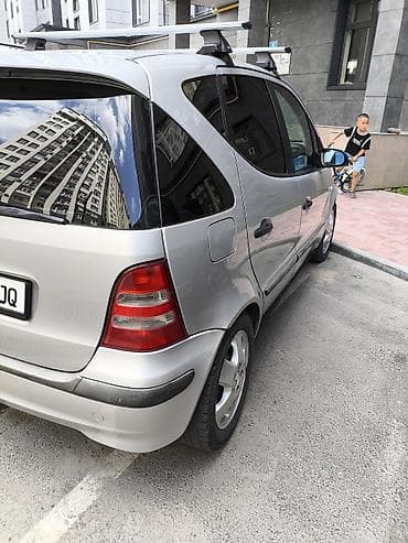 ключ от мерса: Mercedes-Benz A-Class: 2004 г., 1.7 л, Механика, Хэтчбэк — 4