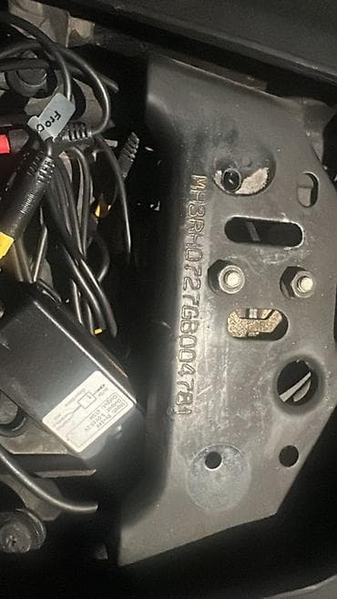 скутеры новые: Спортбайк Yamaha, 320 куб. см, Бензин, Взрослый — 7