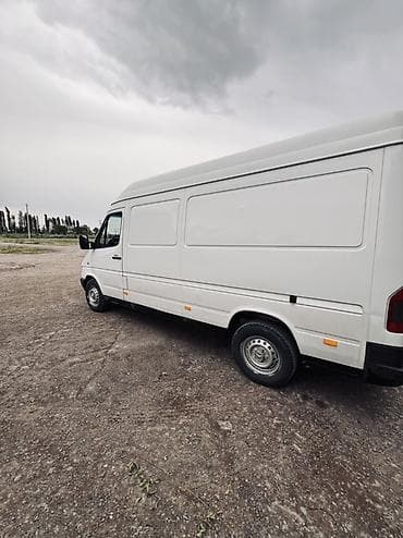 Унаа: Mercedes-Benz Спринтер: 2003 г., 2.2 л, Кол менен иштөөчү, Дизель, Van — 4