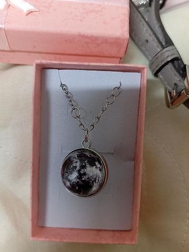 Жеке буюмдар: 590наборы 3/1 490 2/1 Набор украшений в подарочной коробке. Состав: - — 5