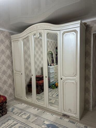 спальный гарнитур барокко: Спальный гарнитур, Двуспальная кровать — 2