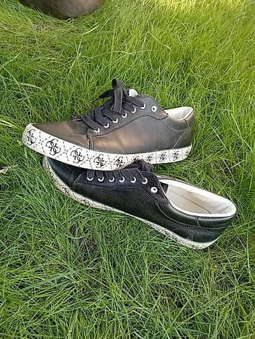 Мырзалардын бут кийими: Эркектердин кроссовкасы, 45, Guess, Колдонулган, түсү - Кара — 3