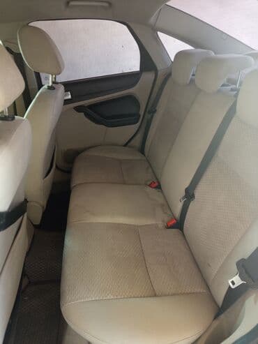 купить трактор мтз 82 в германии: Ford Focus: 2006 г., 1.6 л, Автомат, Бензиновая, Седан — 2