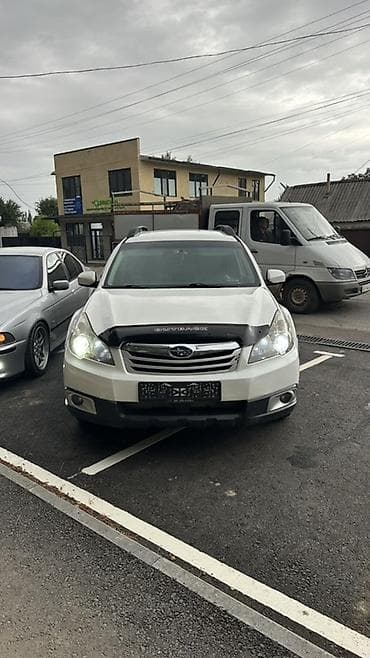бюджетные авто: Subaru Outback: 2010 г., 2.5 л, Вариатор, Бензин, Универсал — 7