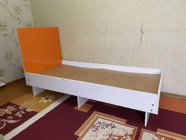 sofa bed: Односпальная кровать, Б/у, Каркас без матраса, длина - 190 см — 1