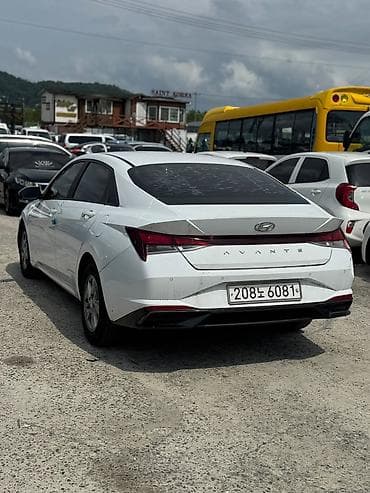 geely galaxy e5: Hyundai Avante: 2022 г., Автомат, Бензин, Седан — 3