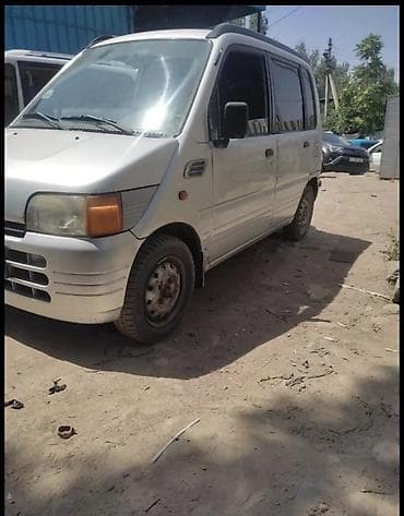 Daihatsu Move: 1999 г., Автомат