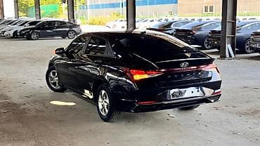 аванье: Hyundai Avante: 2021 г., Седан — 2