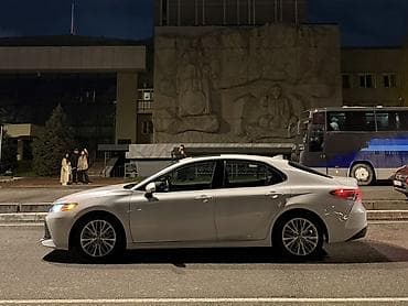 bmw e53: Toyota Camry: 2020 г., 2.5 л, Вариатор, Гибрид, Седан — 10