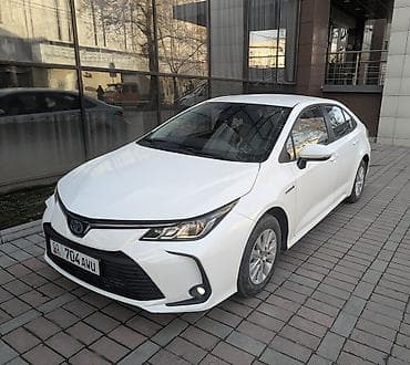 установка gps: Toyota Corolla: 2021 г., 1.8 л, Автомат, Гибрид, Седан — 1