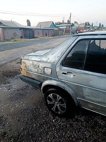 Volkswagen Jetta: 1984 г., 1.8 л, Механика, Бензин, Седан — 5