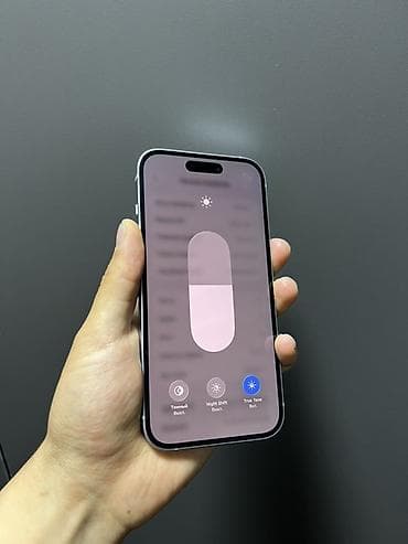 apple airpods max: IPhone 15, Б/у, 128 ГБ, Голубой, Чехол, 92 % — 4