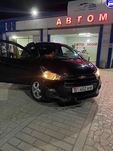 Продажа авто: Chevrolet Spark: 2015 г., Автомат, Бензин, Хэтчбэк — 5