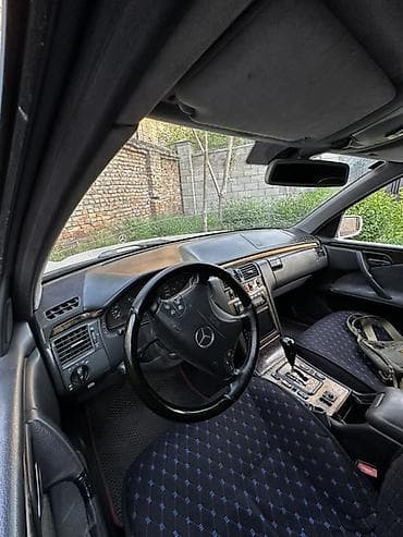 mb 220: Mercedes-Benz E-Class: 2000 г., 3.2 л, Автомат, Дизель, Седан — 3