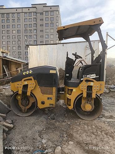 2 4 д: Двухвальцовый дорожный каток XCMG - Тип: вибрационный, с двумя — 3