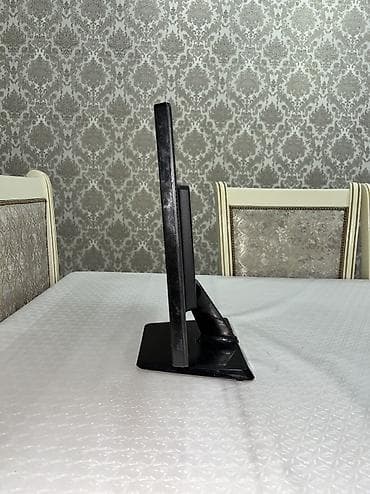 комтер: Монитор, LG, Б/у, LED, 18" - 19" — 3