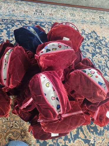 Косметика салчу баштыктар: Компактные косметички/органайзеры из стёганого бархата - Материал — 5