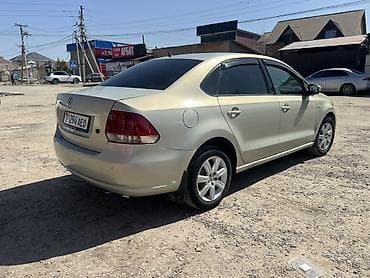 битое авто: Volkswagen Polo: 2011 г., 1.6 л, Автомат, Газ, Седан — 6