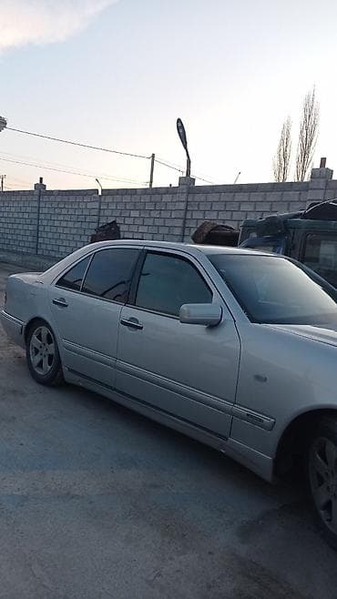 merc 211: Mercedes-Benz E-Class: 1998 г., 3.2 л, Автомат, Бензин, Седан — 4
