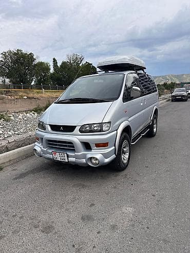 Mitsubishi Space Gear: 2002 г., 3 л, Автомат, Бензин, Минивэн — 2