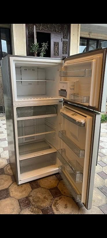 razer viper: Холодильник Blesk, Двухкамерный — 2