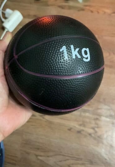 газовая балон: Медбол (мяч для фитнеса) 1 кг - Вес: 1 kg (маркировка на мяче) — 1