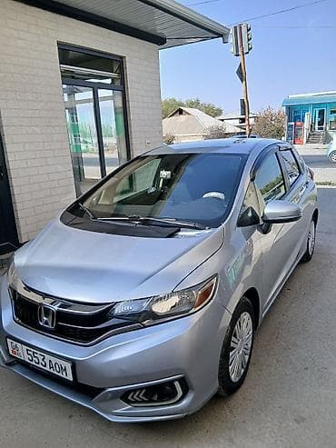 Honda Fit: 2017 г., 1.5 л, Ручные, Бензин, Хэтчбэк