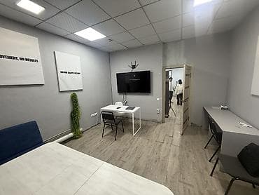 Кыймылсыз мүлк: Кеңселерди ижаралоо, 50 м², Турак комплексинде, Өзүнчө кире бериши менен — 2