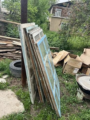 газ аа: Деревянные оконные рамы со стеклами, советский формат. - Материал — 2
