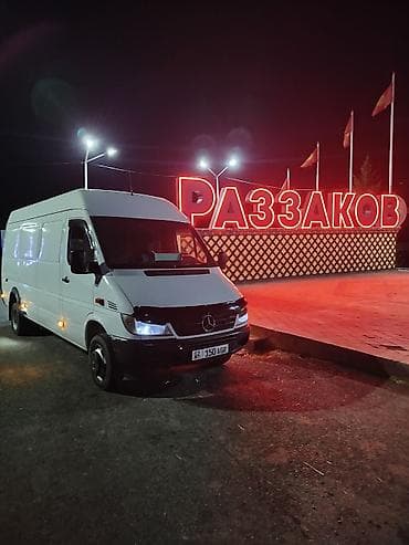 4100 r16: Mercedes-Benz Спринтер: 2004 г., 2.2 л, Механика, Дизель, Бус — 3